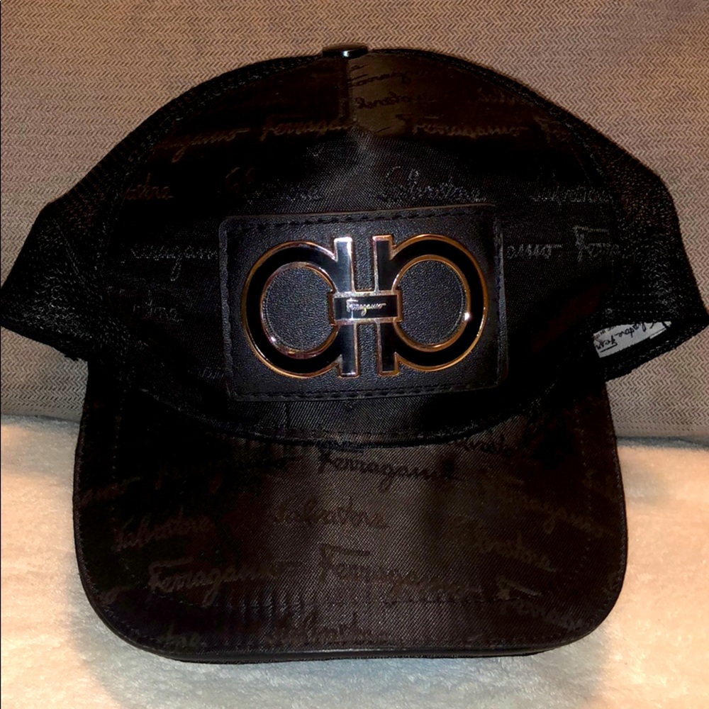 Salvatore Ferragamo mesh SnapBack trucker hat